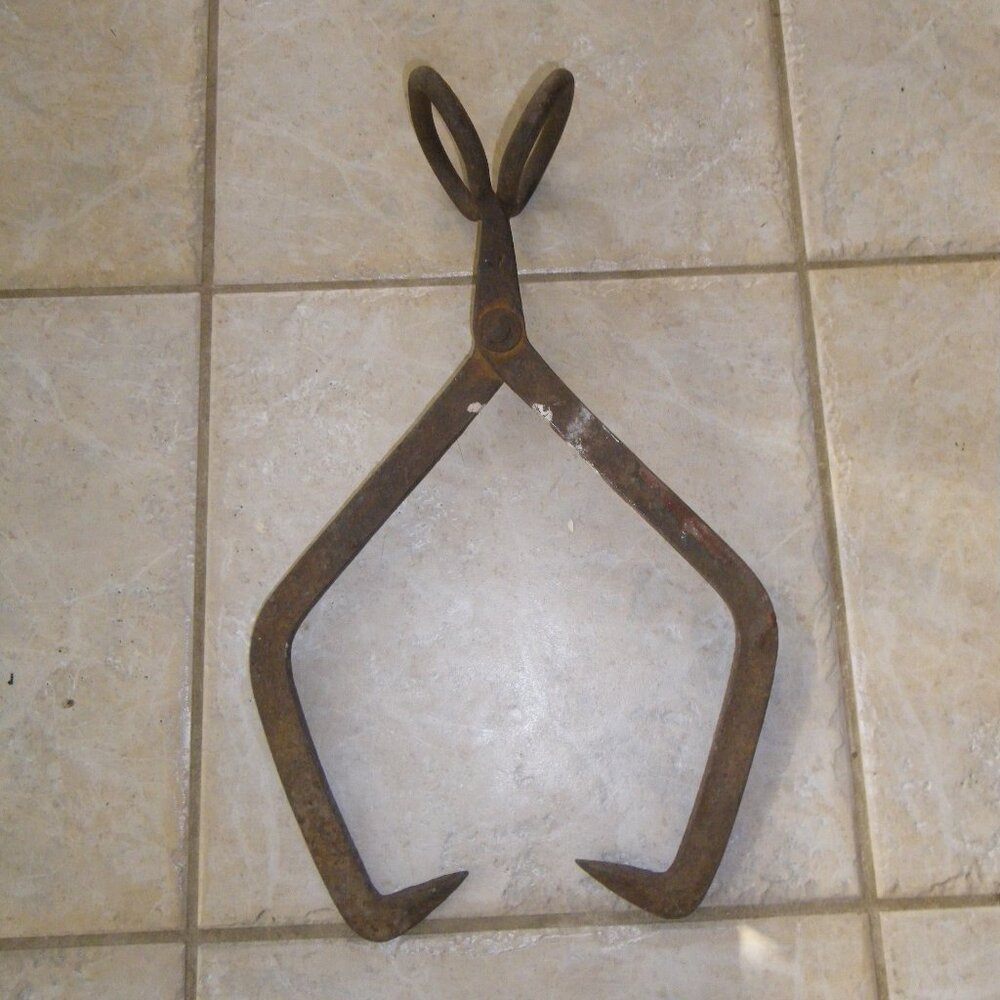 Vintage Antique Cast Iron Ice Block Lumber Hay Tongs Farm Tool Primitive Rustic
